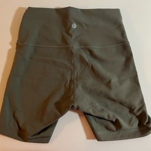 Lululemon Wundertrain Highrise 6”